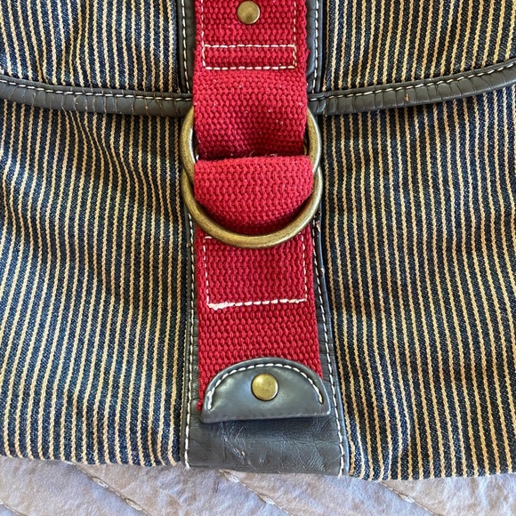 4/$16 Old Navy Shoulder Bag plus Life is Good Shoulder Bag - Picture 6 of 16